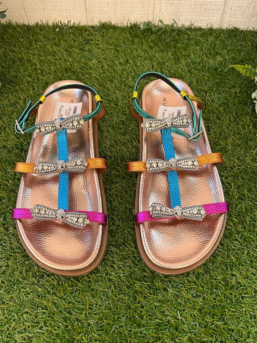 KURT GEIGER LONDON
Women's Pierra Embellished Bow Sandals size 36 US 6 New